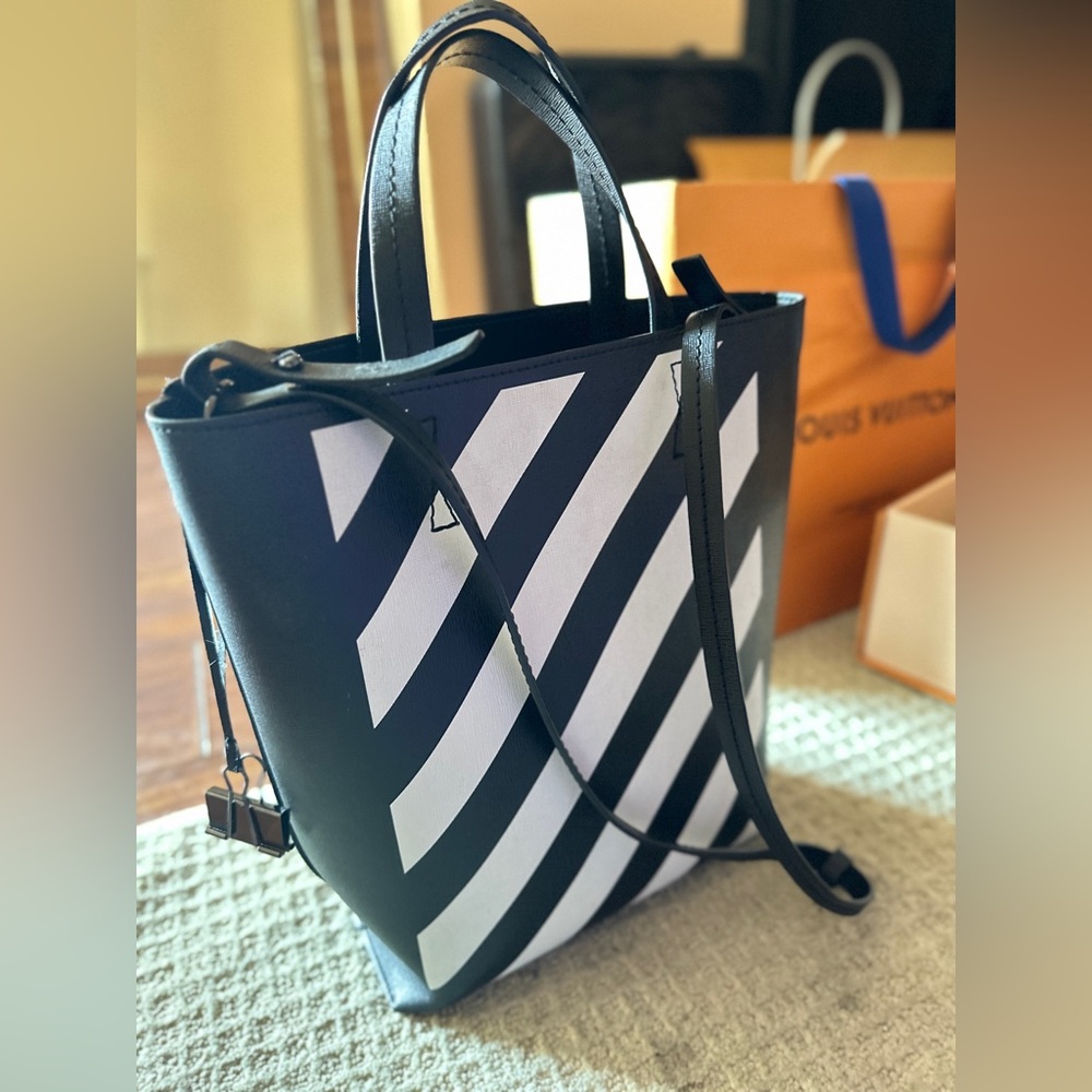 Off White striped tote purse